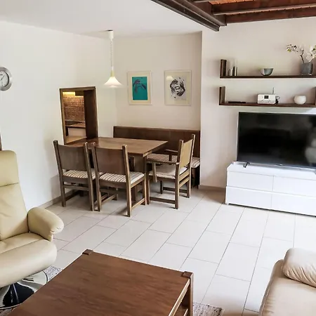 Appartement Ringstrasse - Utoring-50 By Interhome *